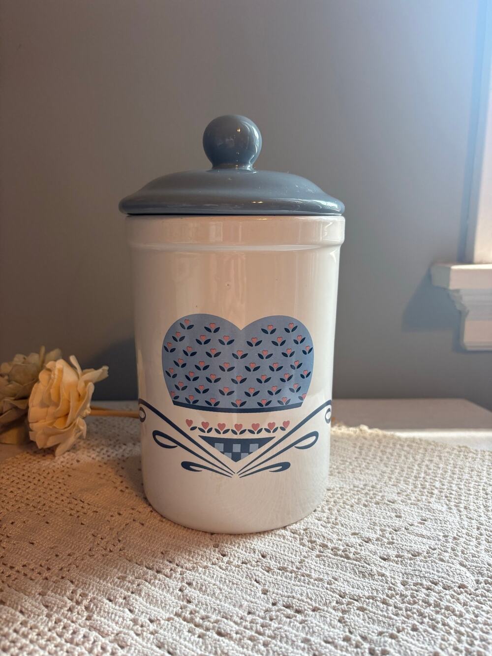 Vintage Heart of the Country kitchen canister